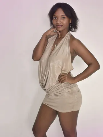 LeahMiller cam model