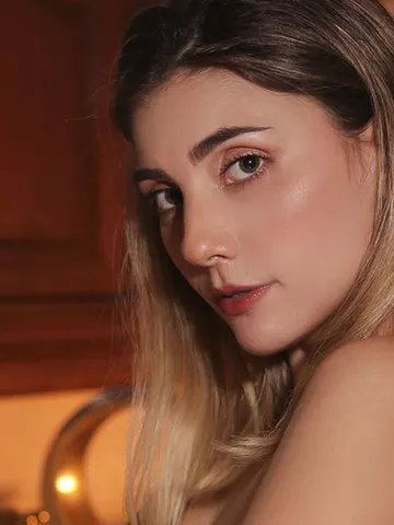 MarianBuxom cam model
