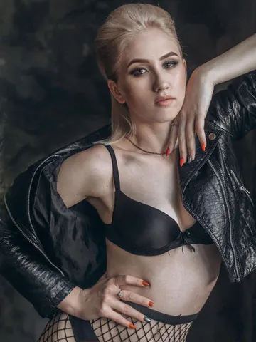 Meralin cam model