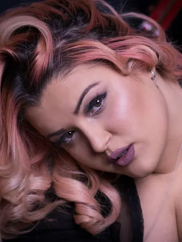 MissEvelynn cam model