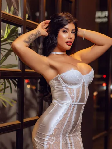 NinnaZambrano cam model
