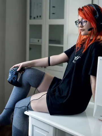 SarahSwarm cam model