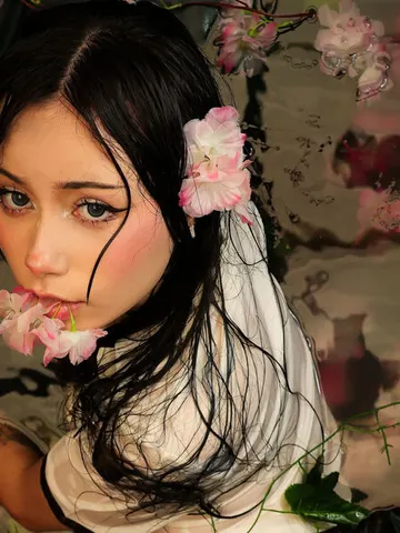 SukiiStark cam model