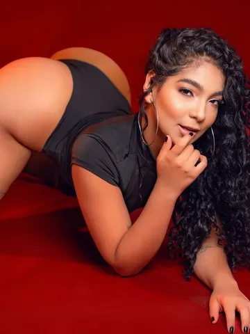 SusanaLeone cam model