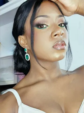 TyraBells cam model