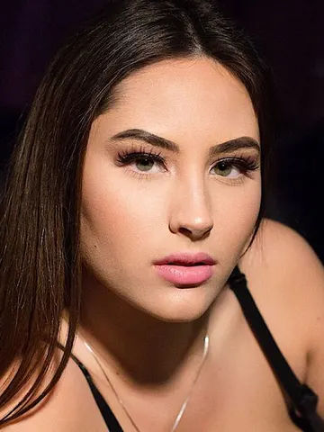 XoSaskiaXo cam model